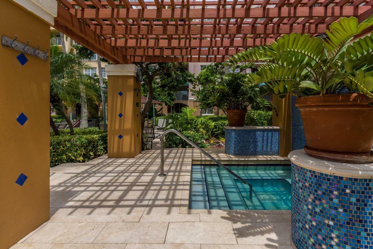 Yacht Club At Aventura 2 Bed 2 Bath Luxurius Cozy Brand New Appartement Buitenkant foto
